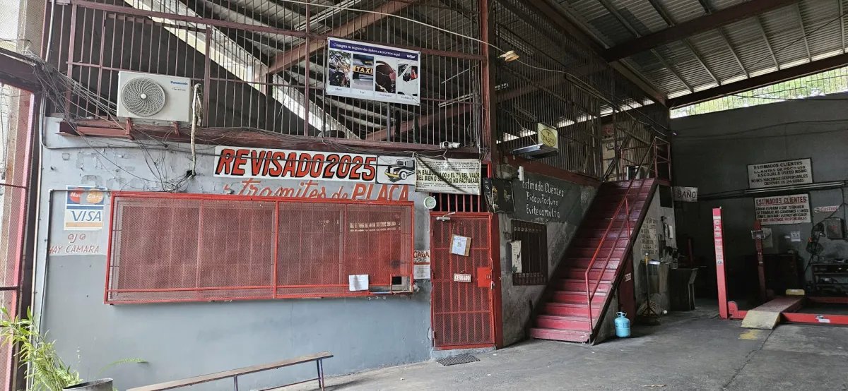 Business For Sale in Santa Ana, Calle Estudiate, Ancón