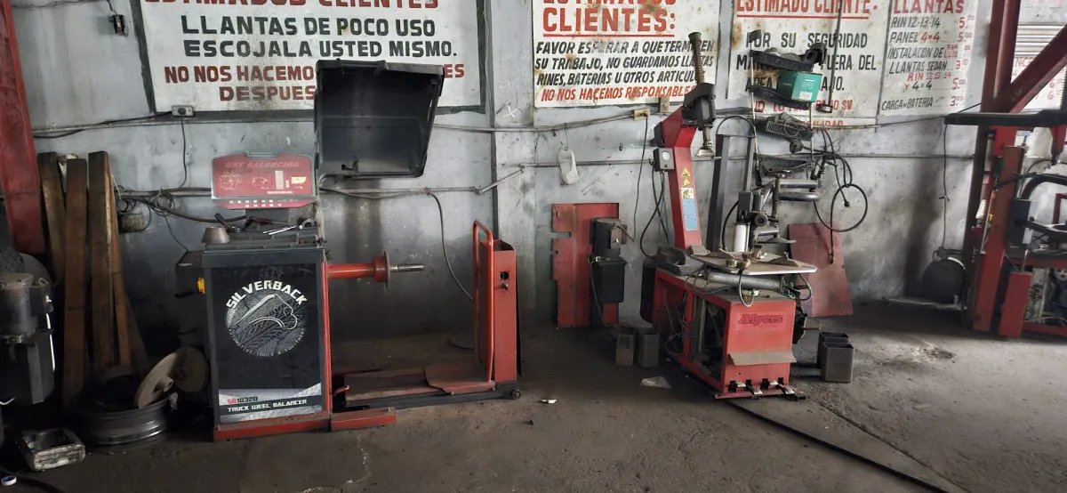 Business For Sale in Santa Ana, Calle Estudiate, Ancón