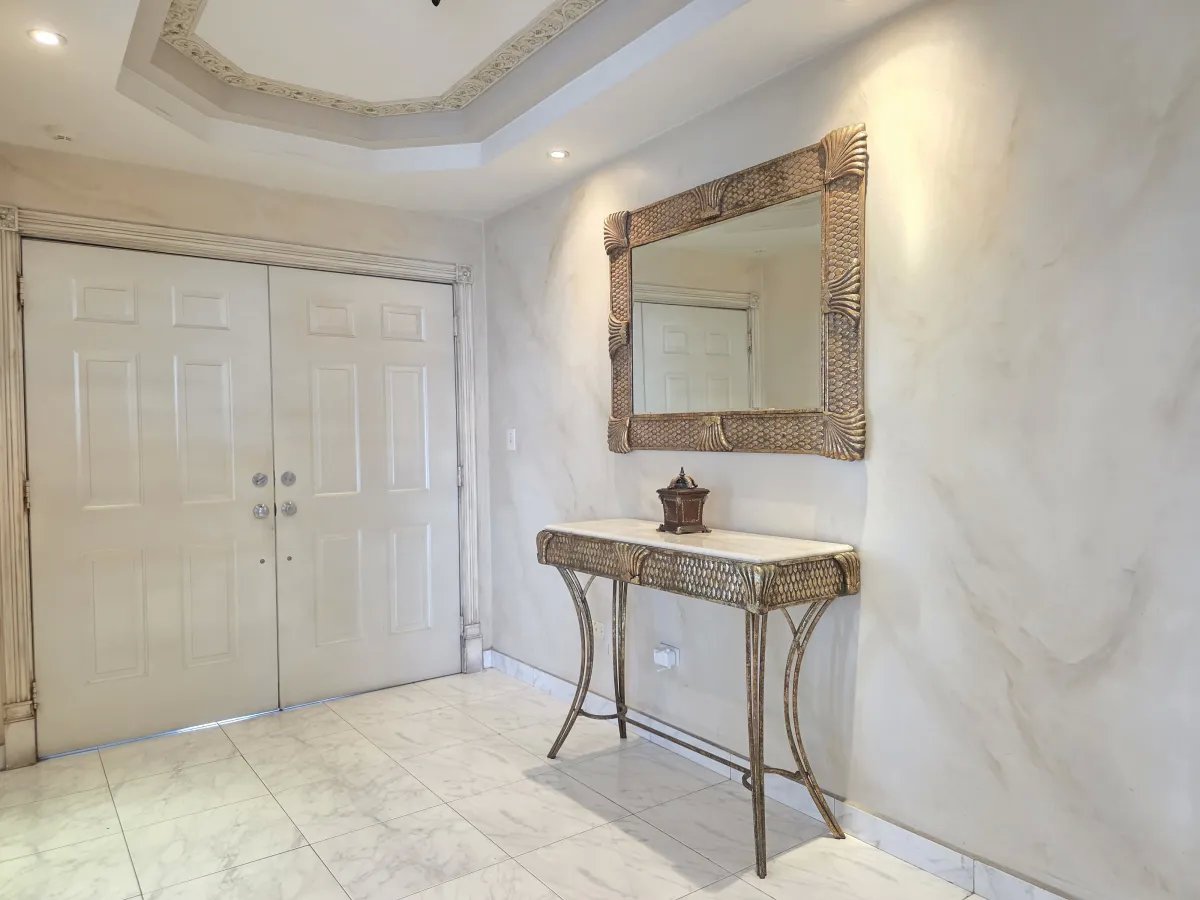 Apartment For Rent in COCO DEL MAR