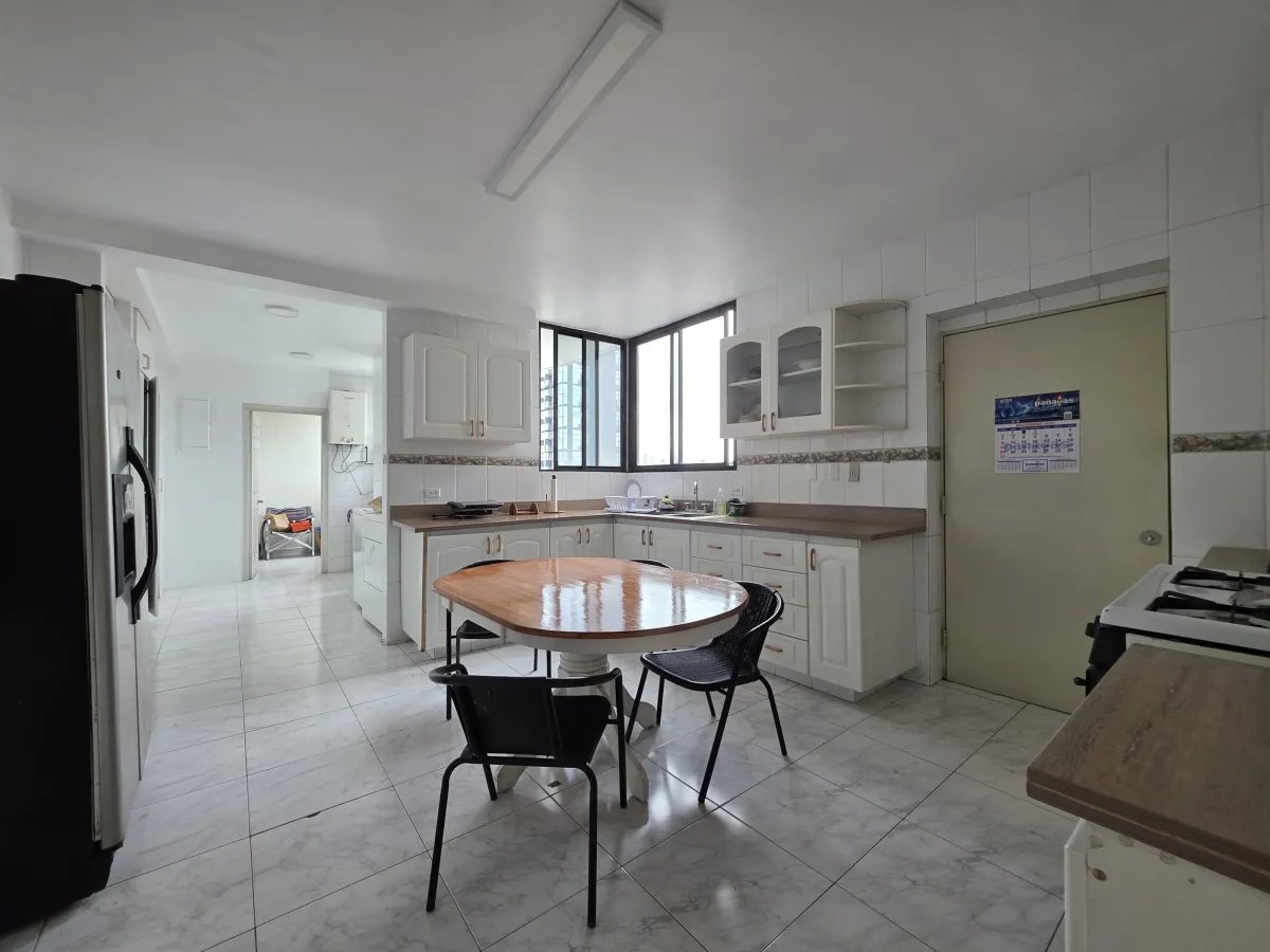 Apartment For Rent in COCO DEL MAR