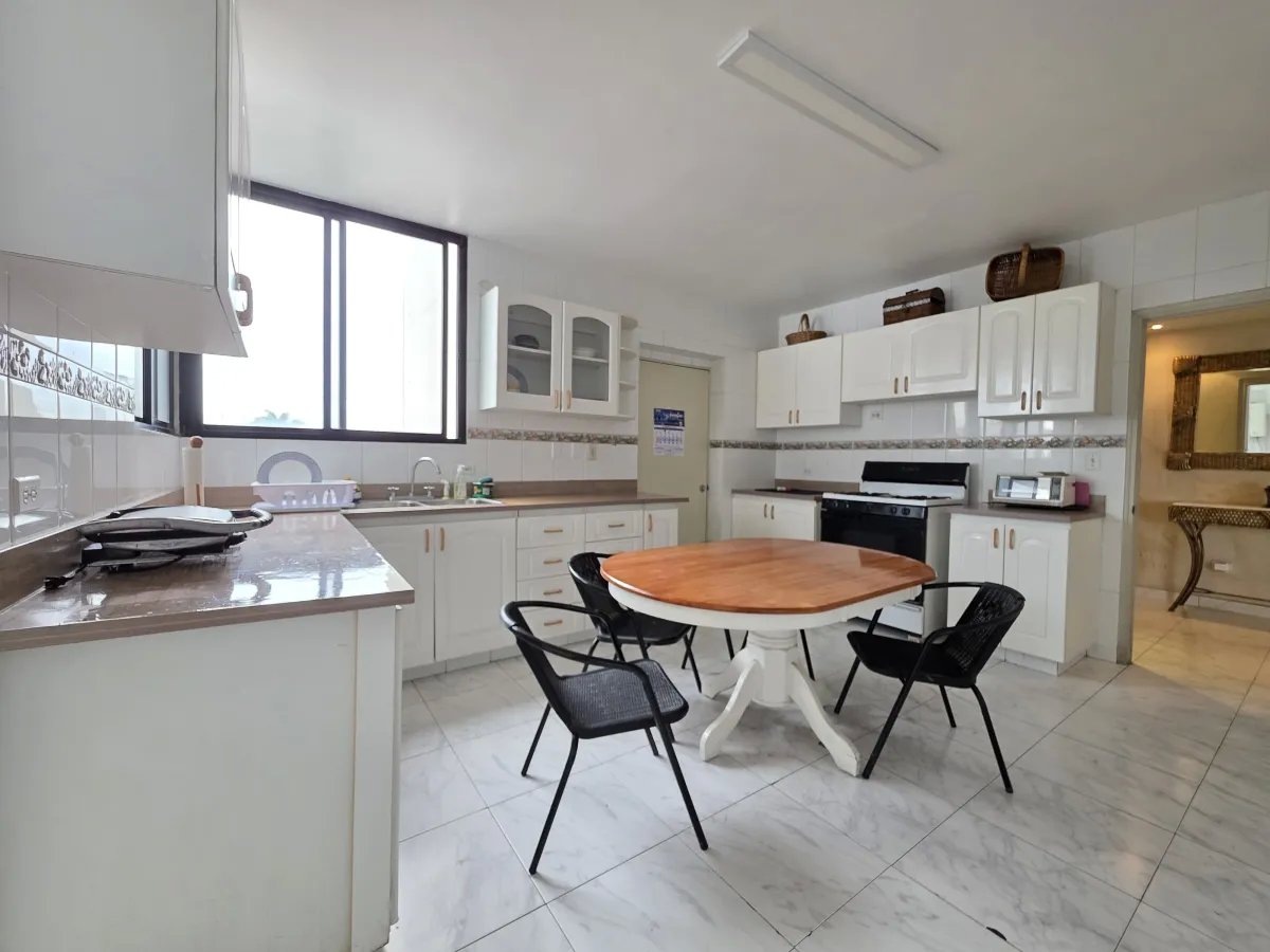 Apartment For Rent in COCO DEL MAR