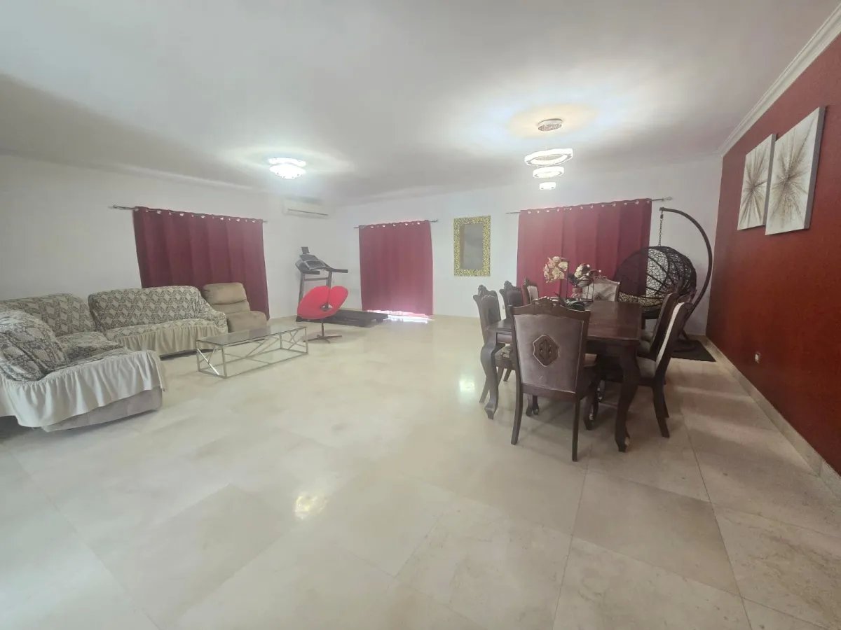 Apartment For Sale in Cristóbal