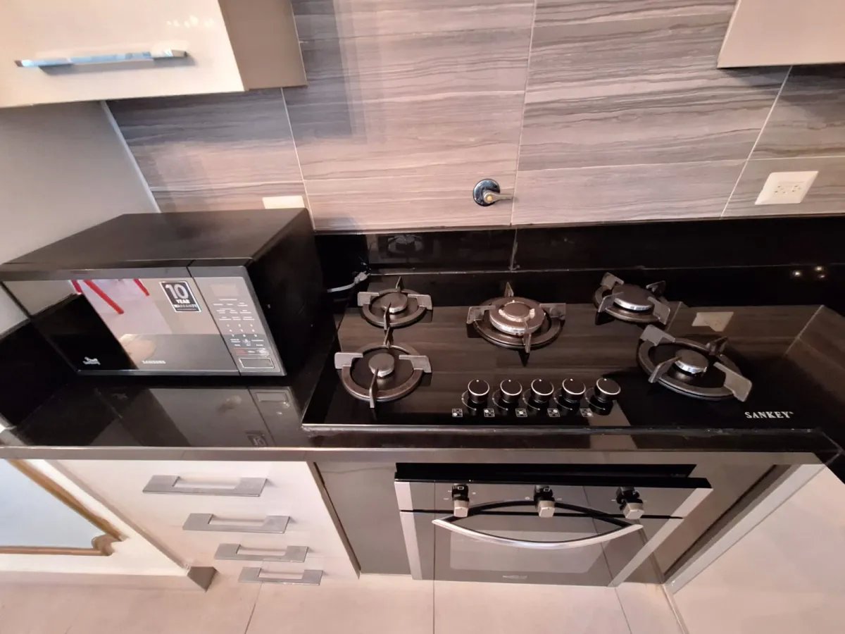 Apartment For Rent in Calle Abel Bravo