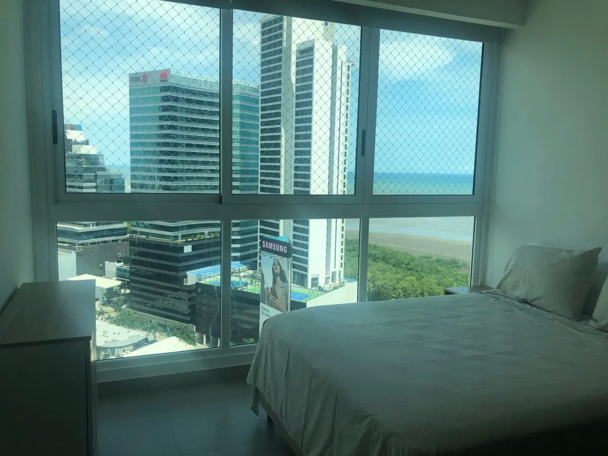 Alquiler de apartamento amoblado en Costa del Este, Panamá