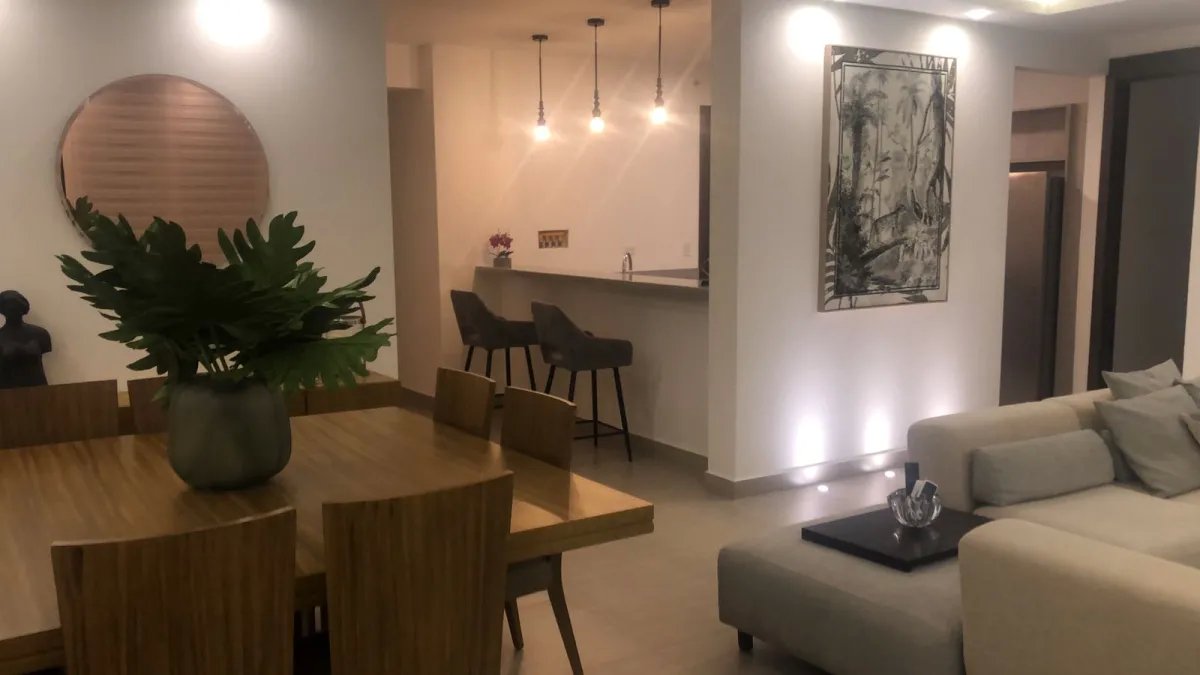 Alquiler de apartamento amoblado en Costa del Este, Panamá