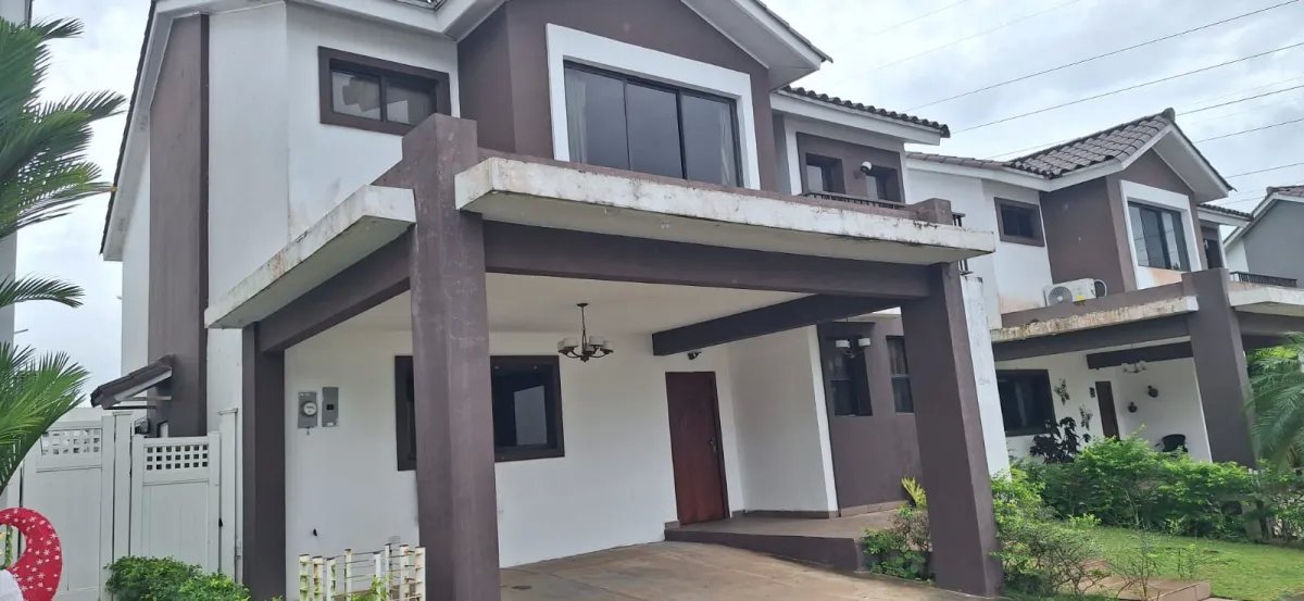 Single Family Detached For Sale in Brisas del Golf