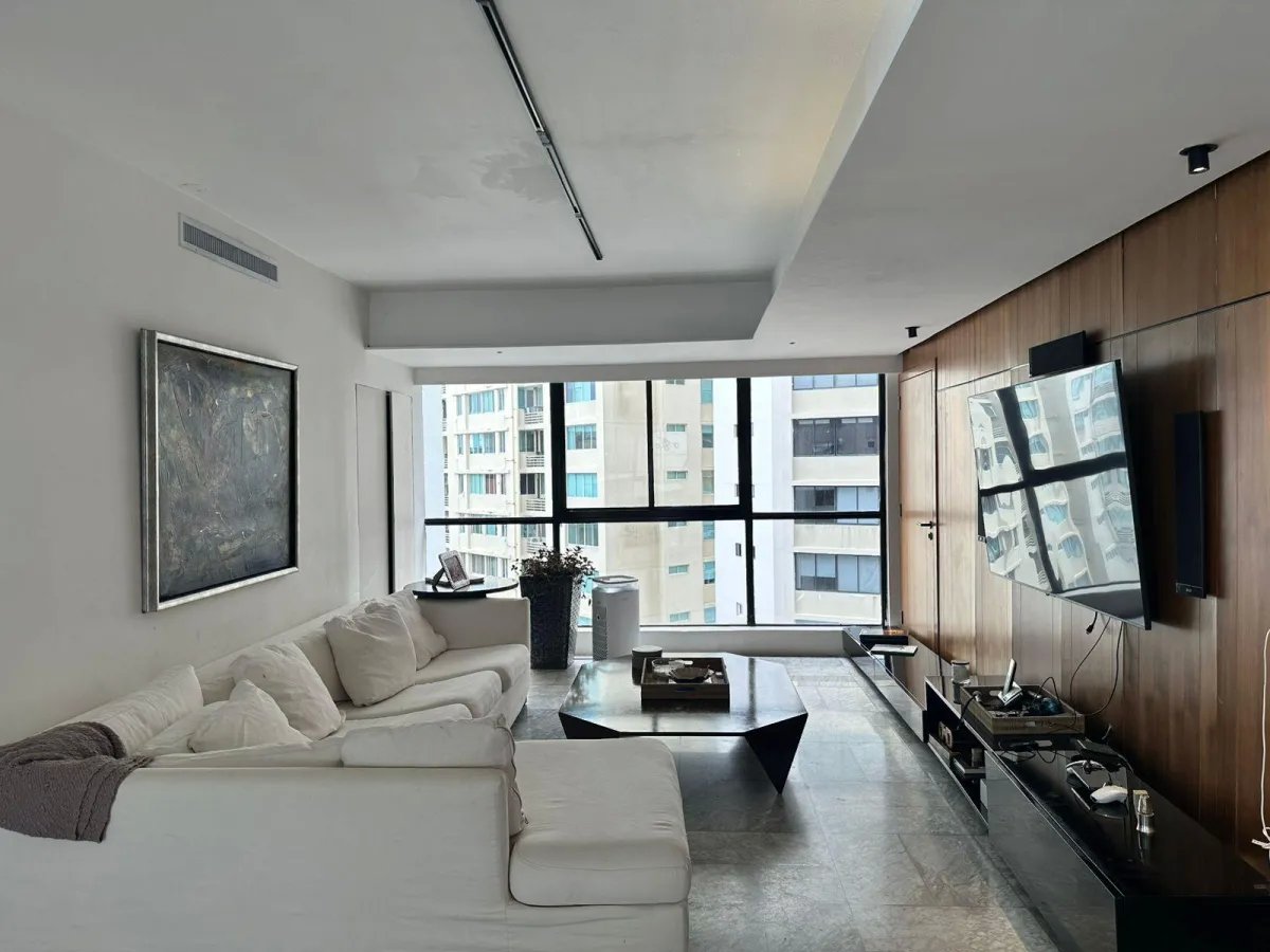 Venta de Apartamento con Línea Blanca en Punta Paitilla, Panamá