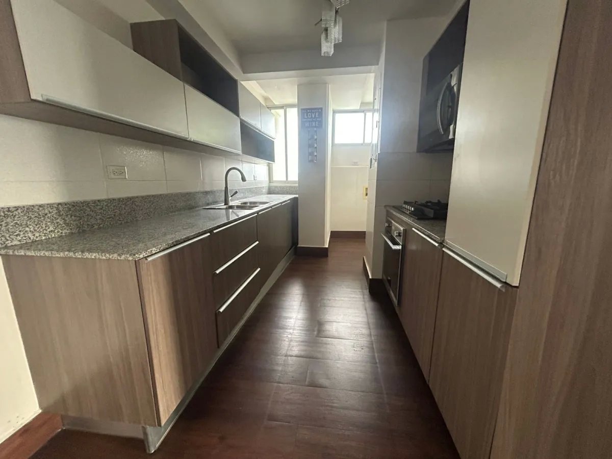 Venta de apartamento en PH Parques del Carmen  El Carmen, Bella Vista