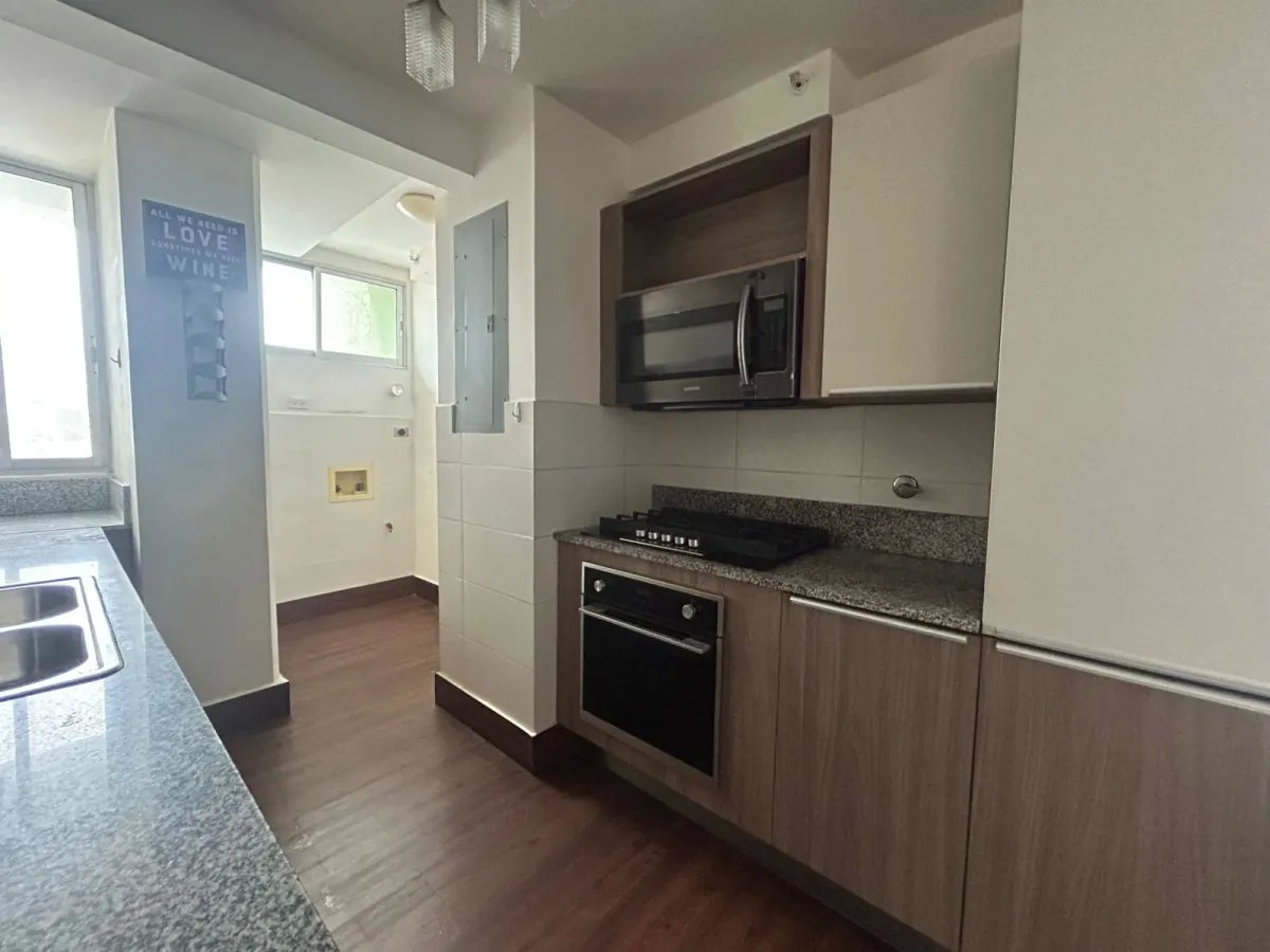 Venta de apartamento en PH Parques del Carmen  El Carmen, Bella Vista