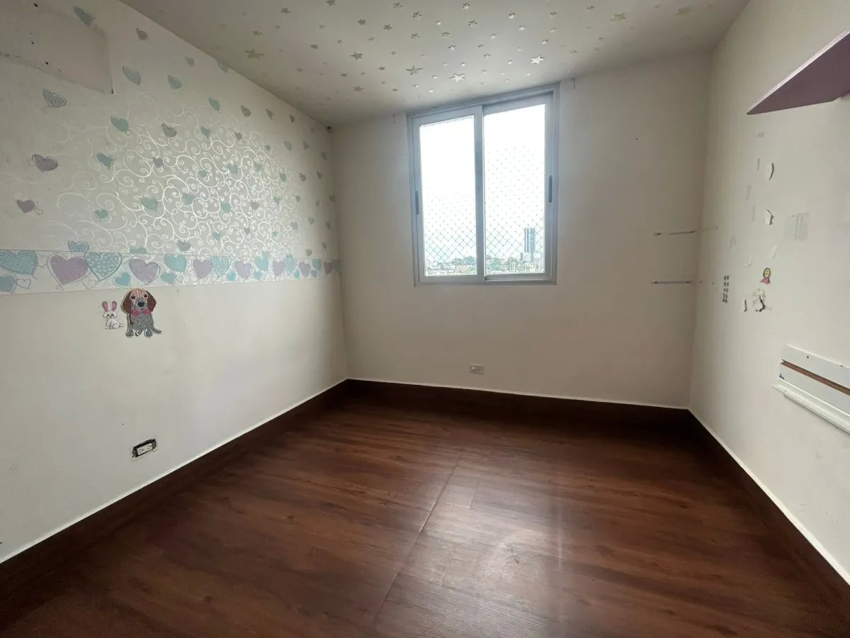 Venta de apartamento en PH Parques del Carmen  El Carmen, Bella Vista