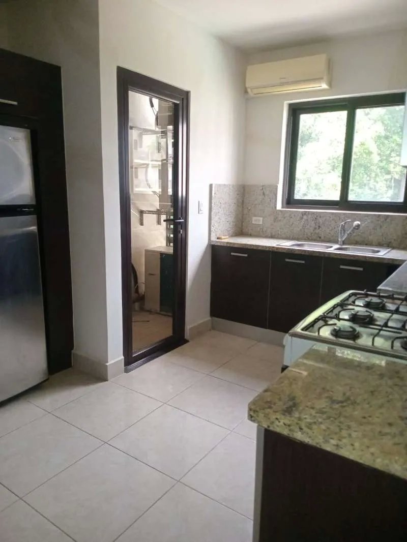 Venta de Apartamento en PH Embassy Village, Ancón
