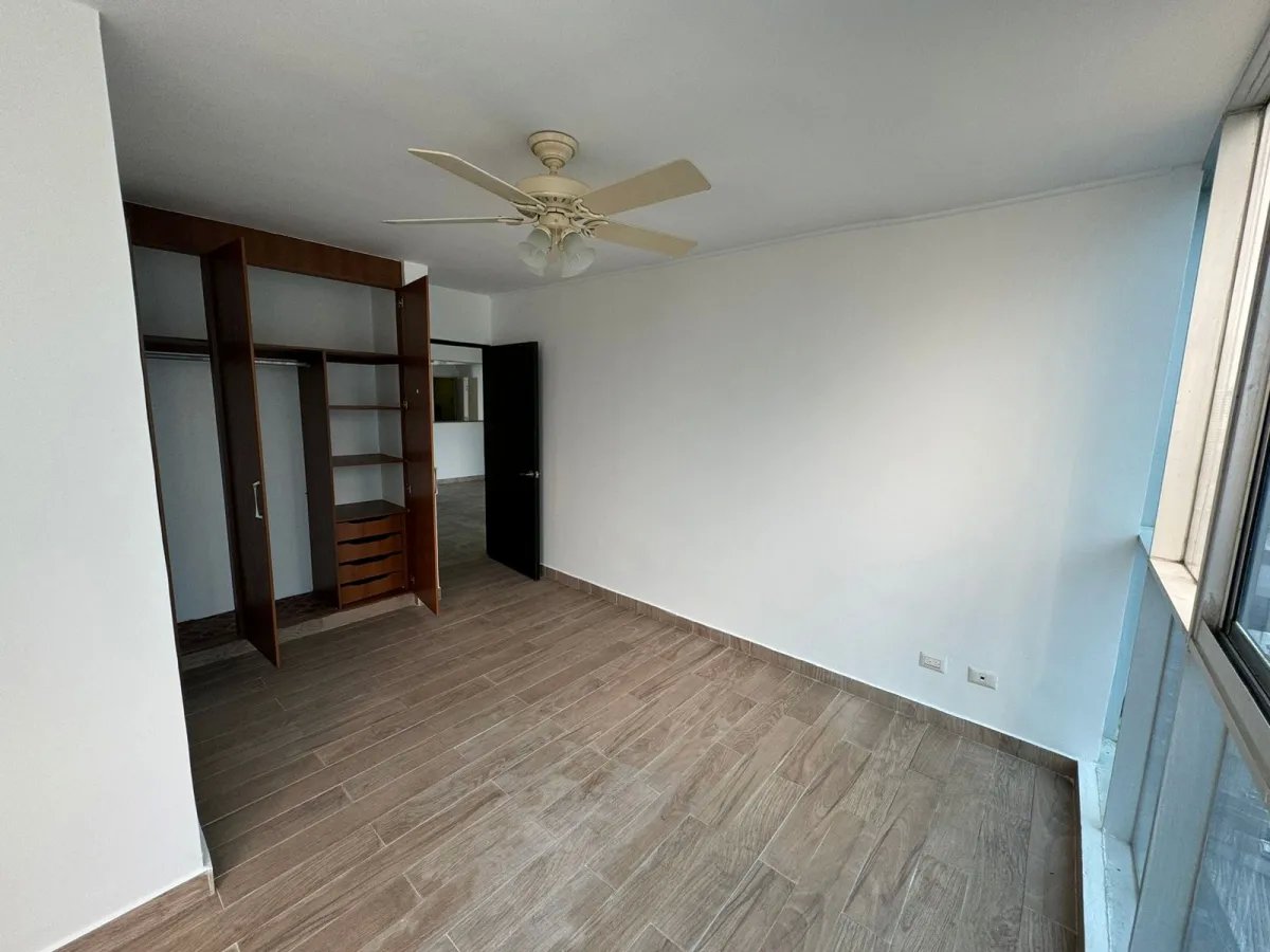 Apartment For Sale in Punta Paitilla