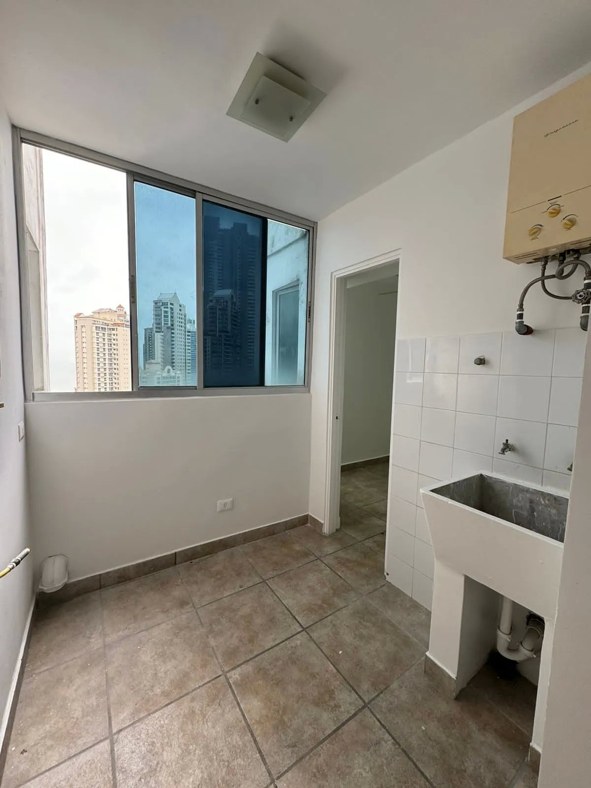 Apartment For Sale in Punta Paitilla