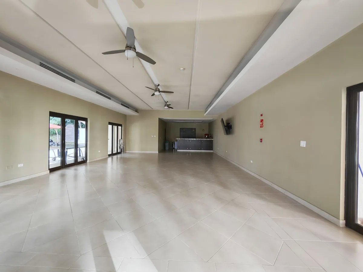 Alquiler de Apartamento Amoblado en Embassy Village