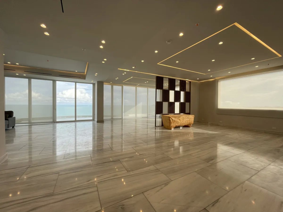 Venta Penthouse en The Towers Punta Paitilla