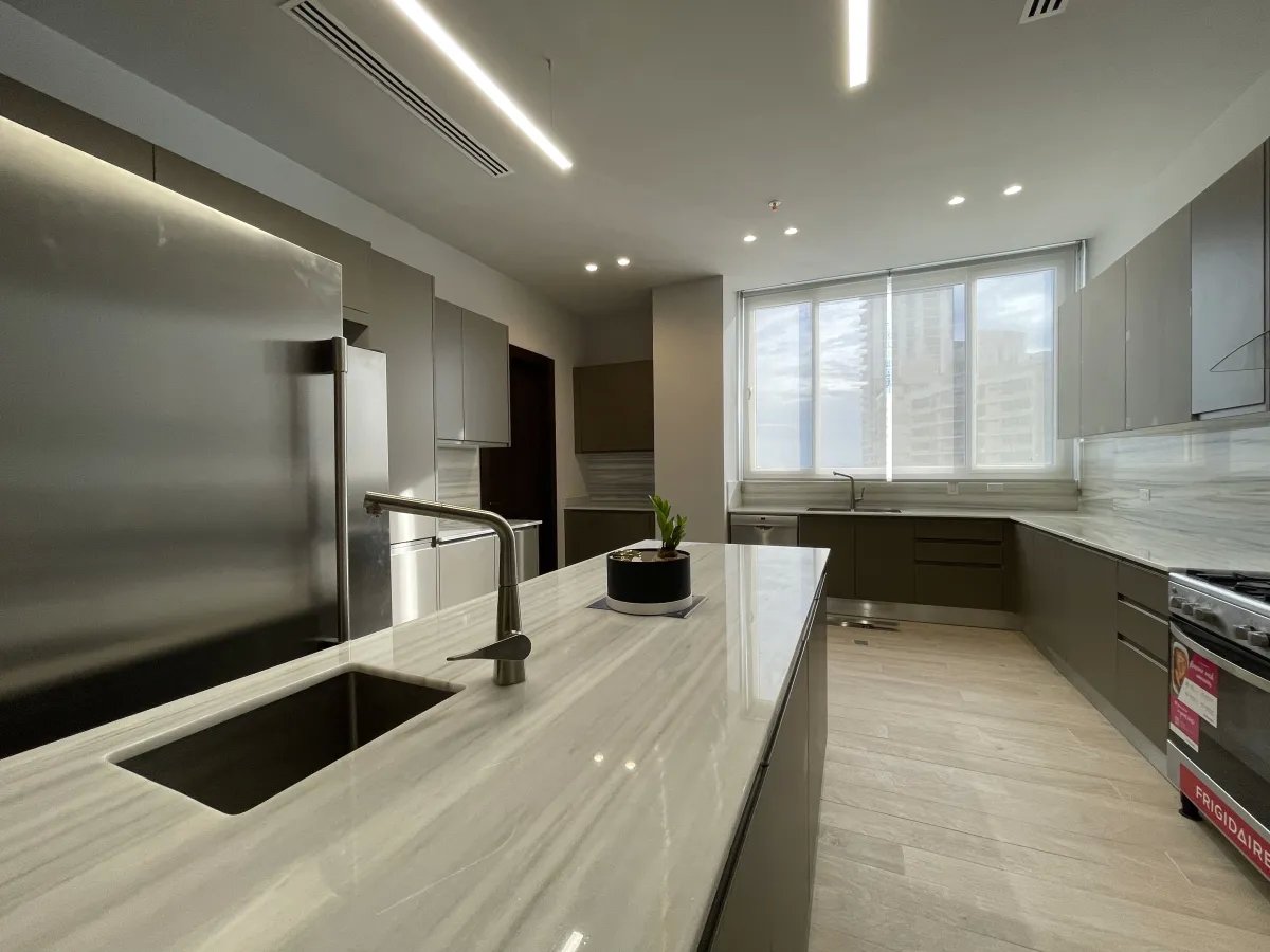 Venta Penthouse en The Towers Punta Paitilla