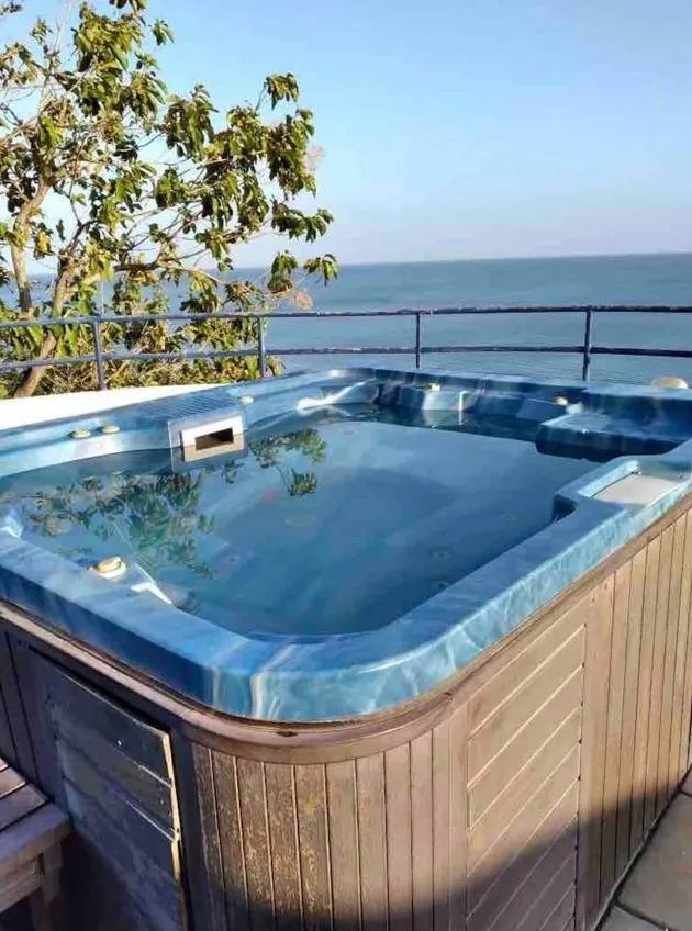 VENTA DE APARTAMENTO FRENTE AL MAR  PH CORONADO BAY
