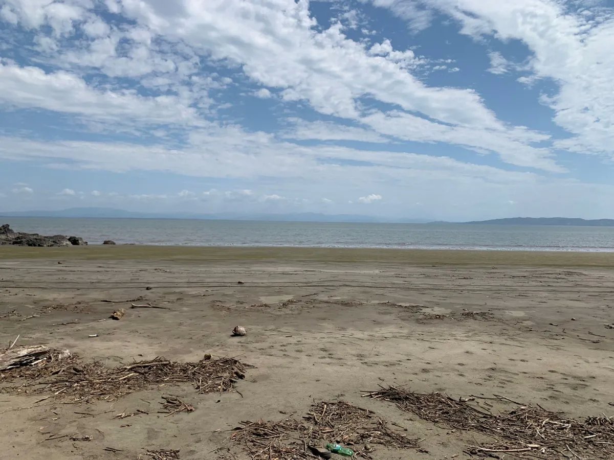 For Sale: Property at Hicaco Beach Right on the Beach.