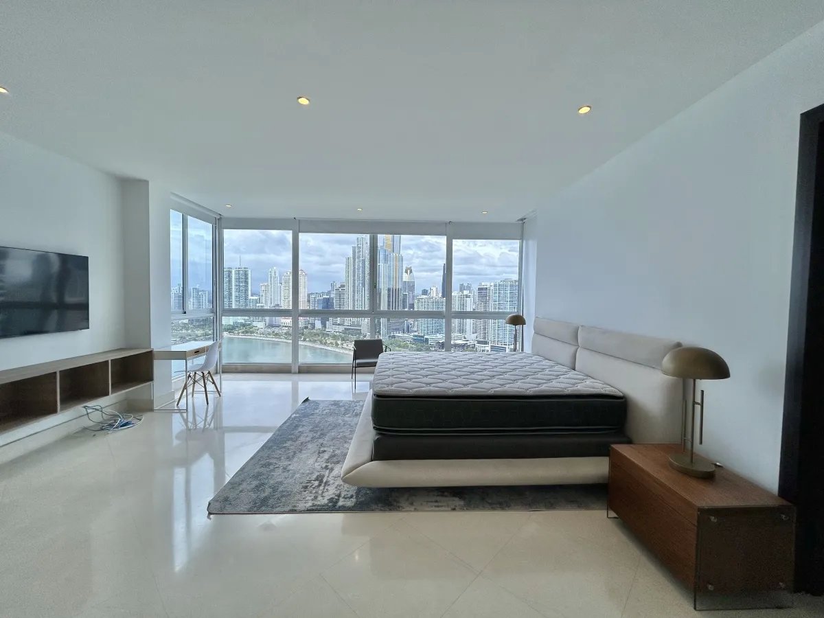 Venta de Apartamento en The Point Punta Paitilla