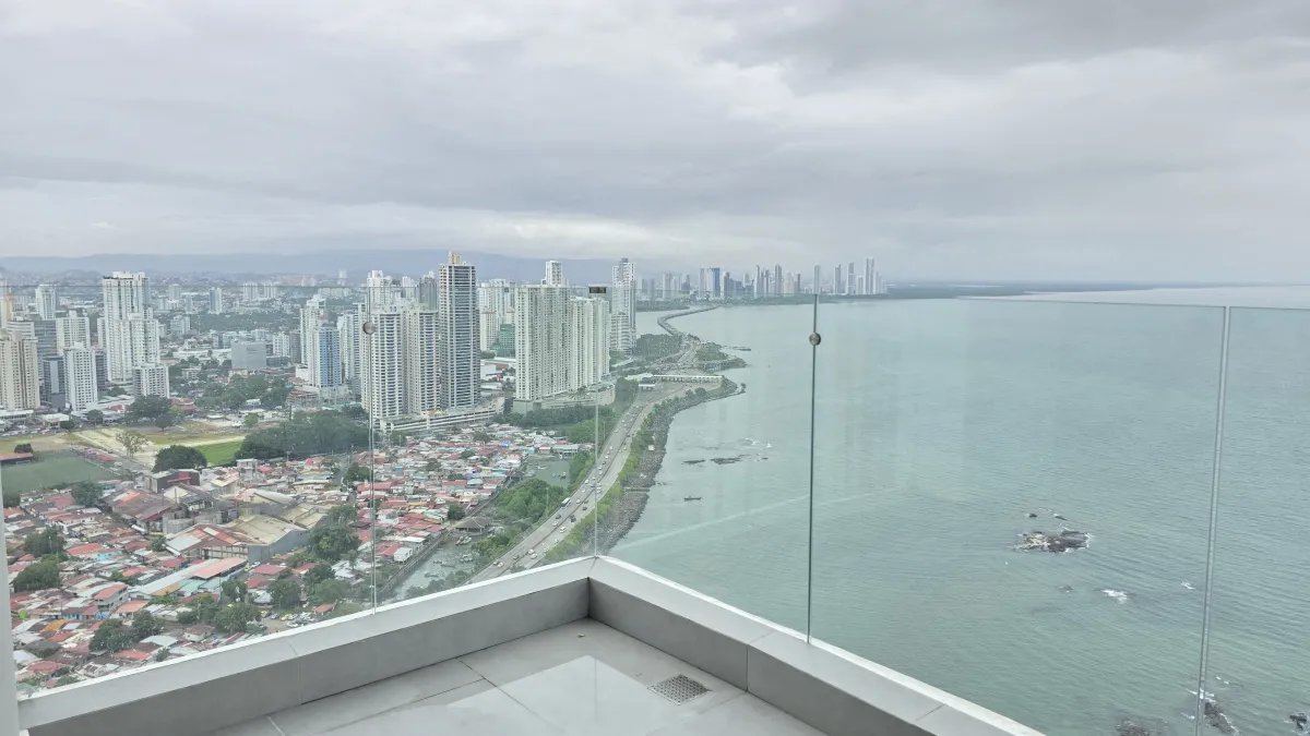 Venta de Apartamento en Pacific Point Punta Pacifica