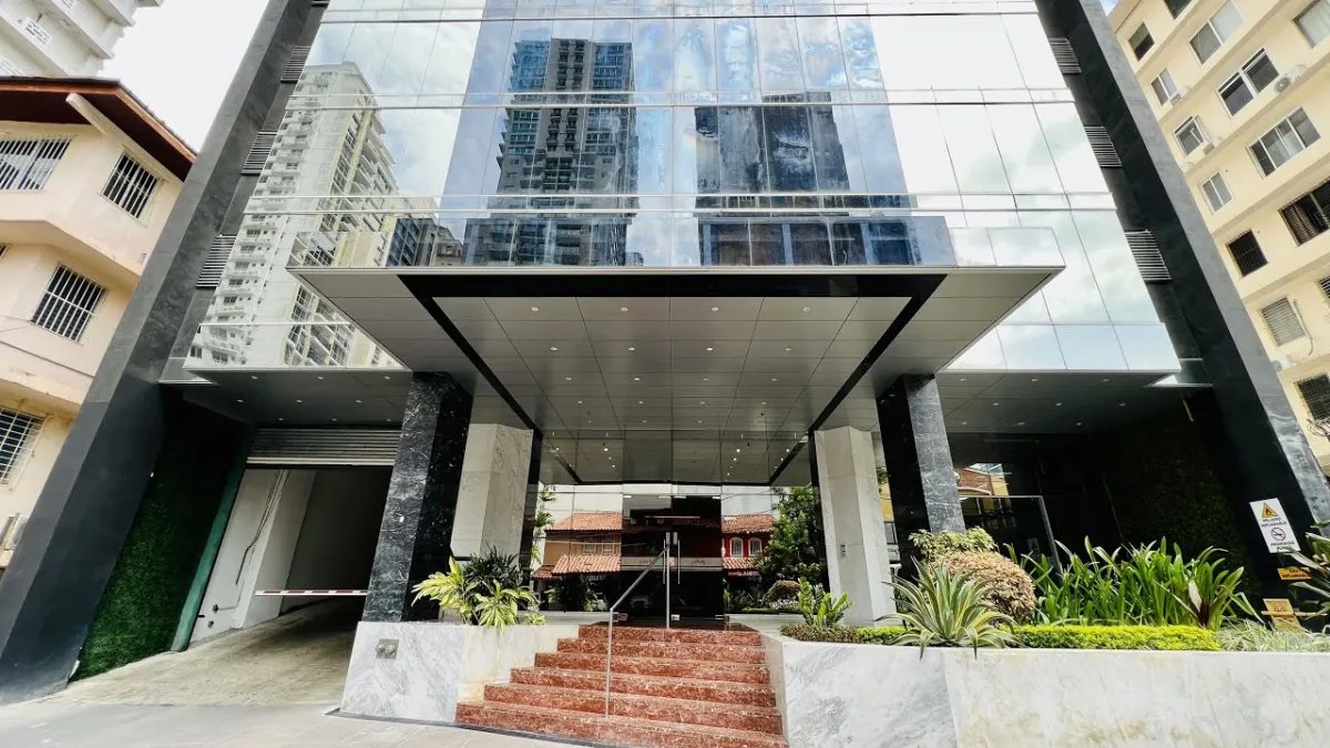 Venta de Apartamento amoblado en PH Park City, Obarrio