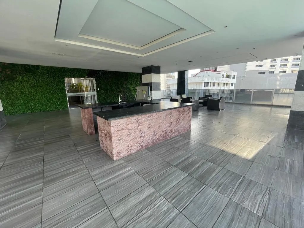 Venta de Apartamento amoblado en PH Park City, Obarrio