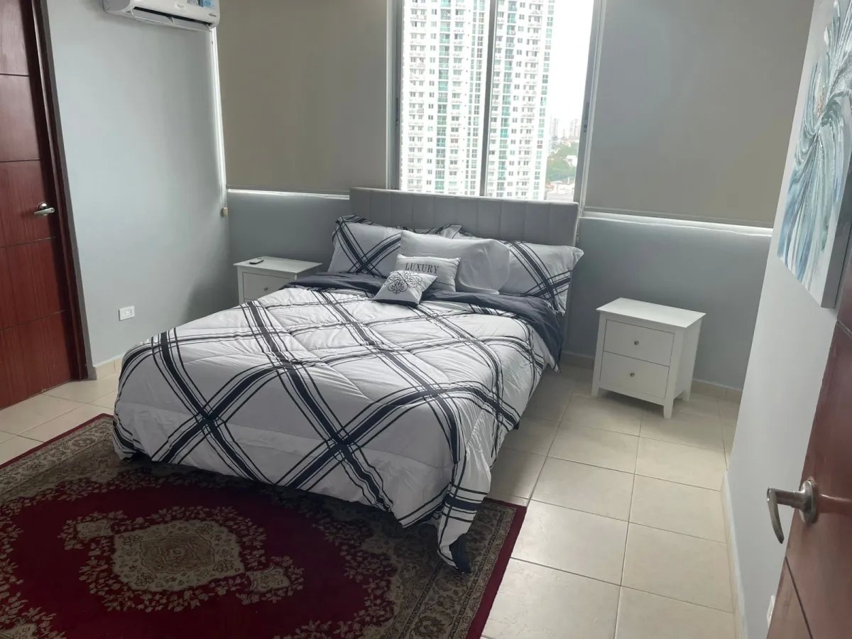 Apartment For Sale in Condado del Rey