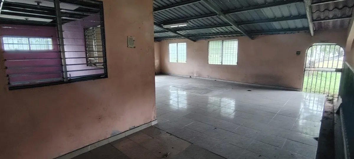 Mobile Home For Sale in Altos de vacamonte