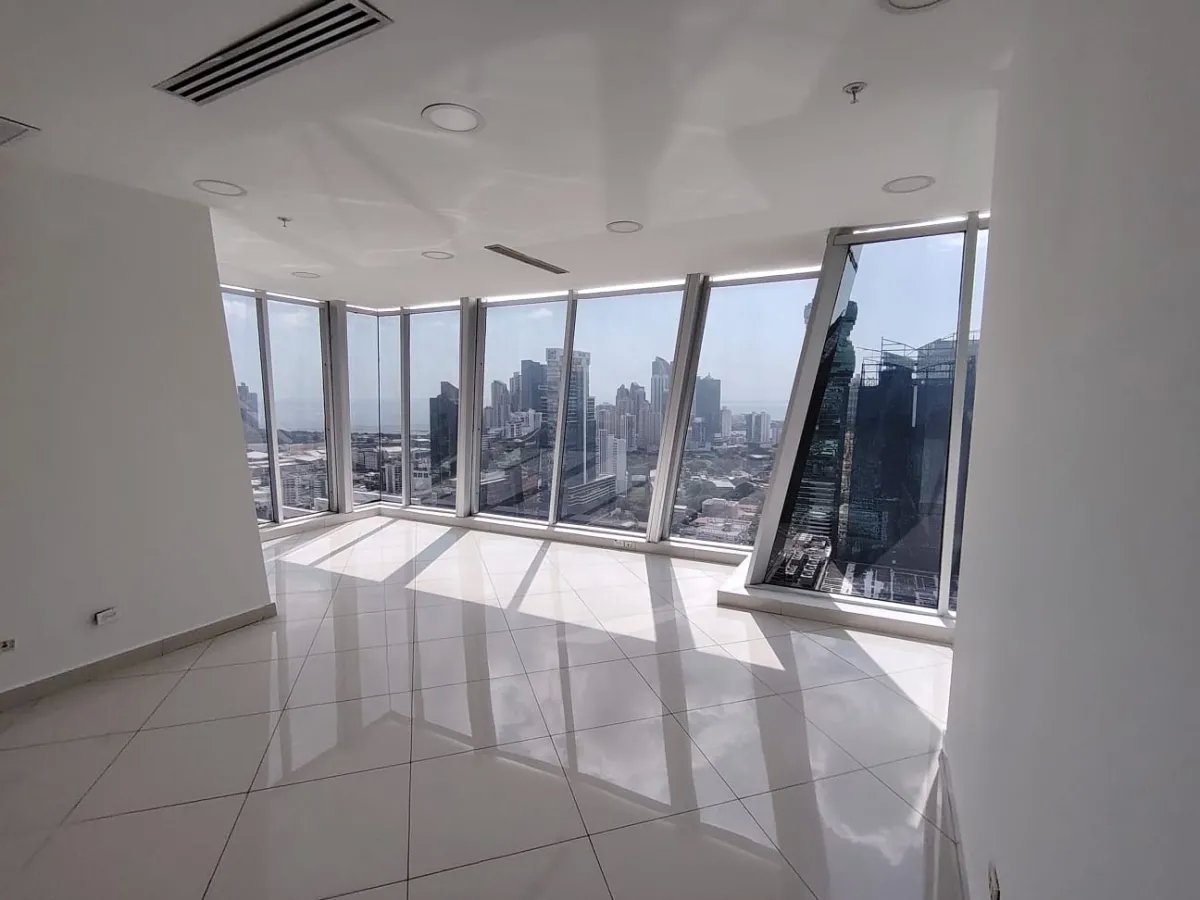 SE ALQUILA O SE VENDE OFICINA EDIFICIO SL55