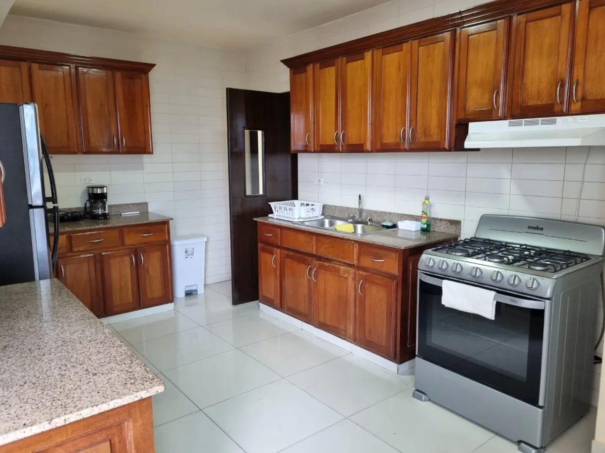 Alquiler de Apartamento semi amoblado en San Francisco, Panamá