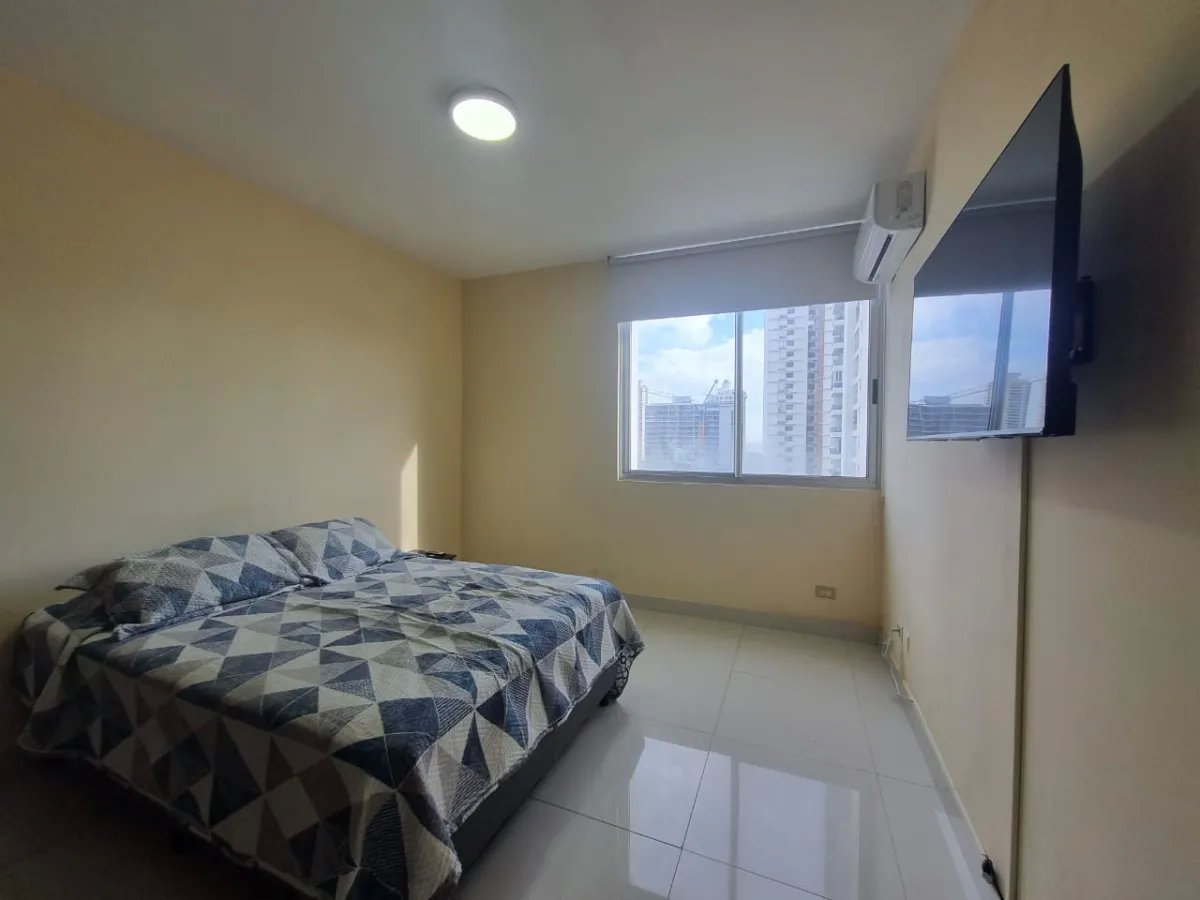 Alquiler de Apartamento semi amoblado en San Francisco, Panamá