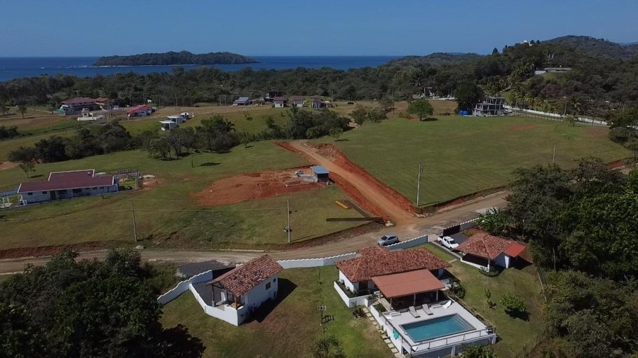En Venta: Hermosas Casas en Santa Catalina Villas.