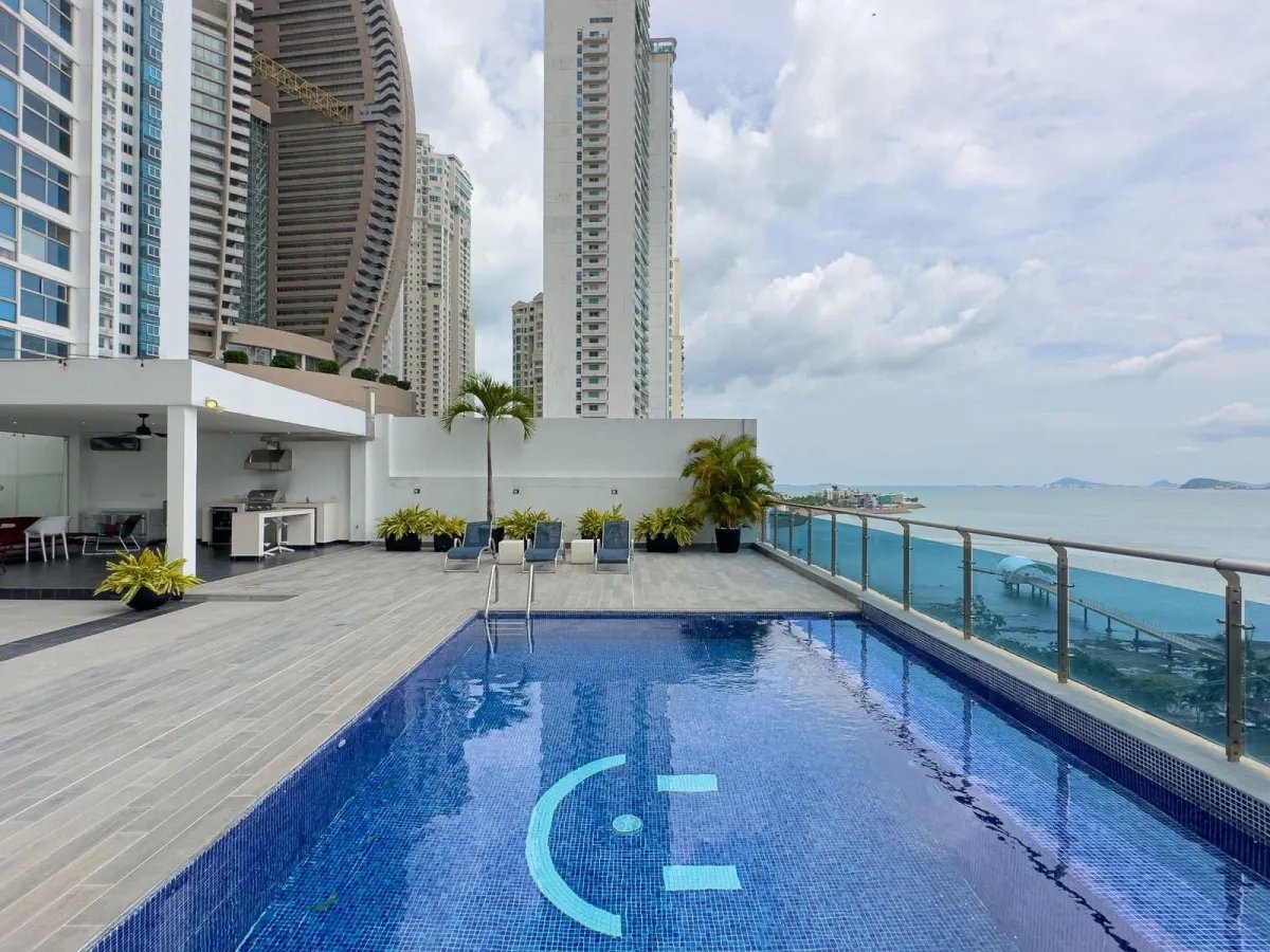 Apartment For Sale in Punta Pacífica