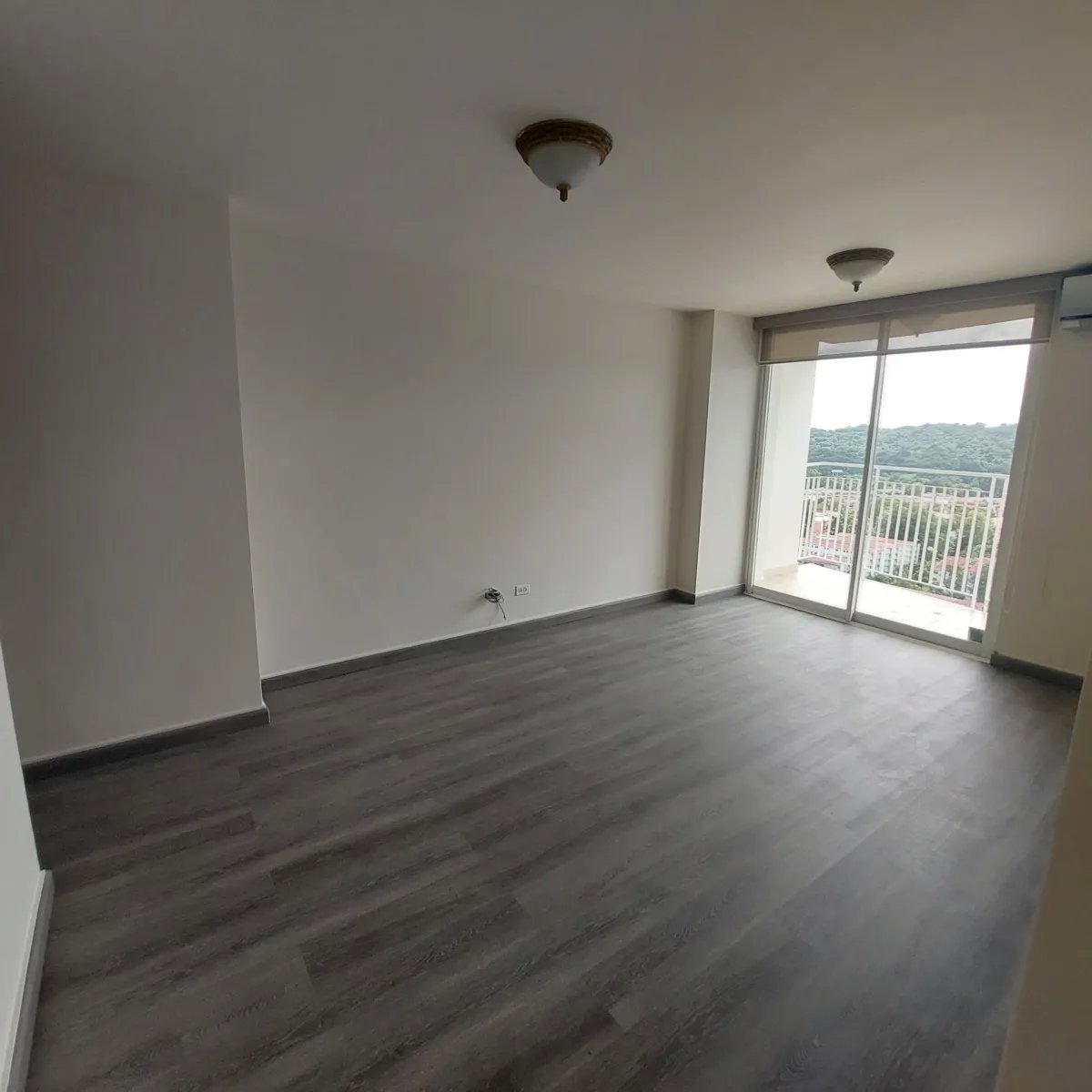 Venta de apartamento en P.H. El Mare, Bella Vista