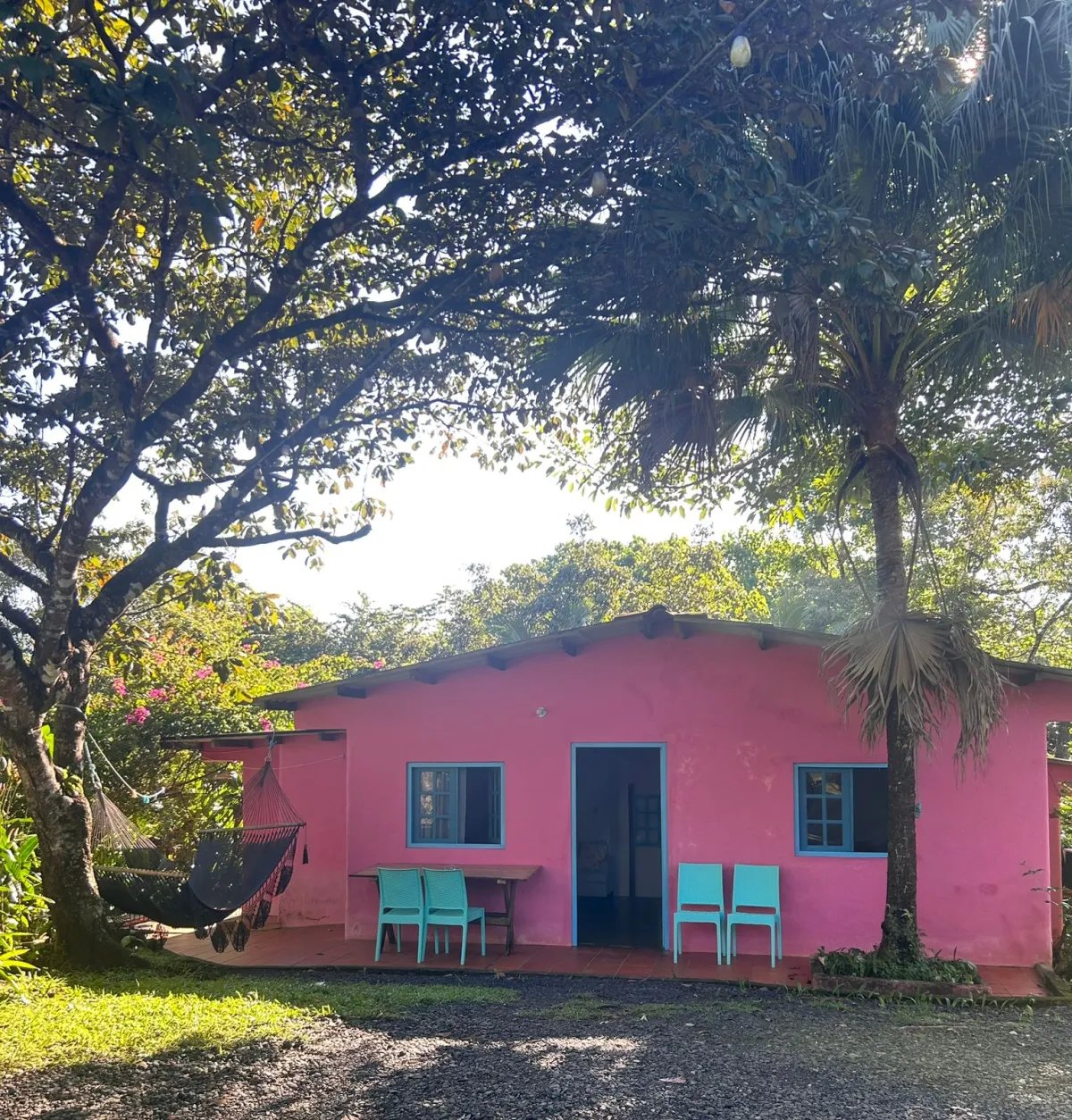 En Venta: Espectacular Propiedad con 3 Casas.
