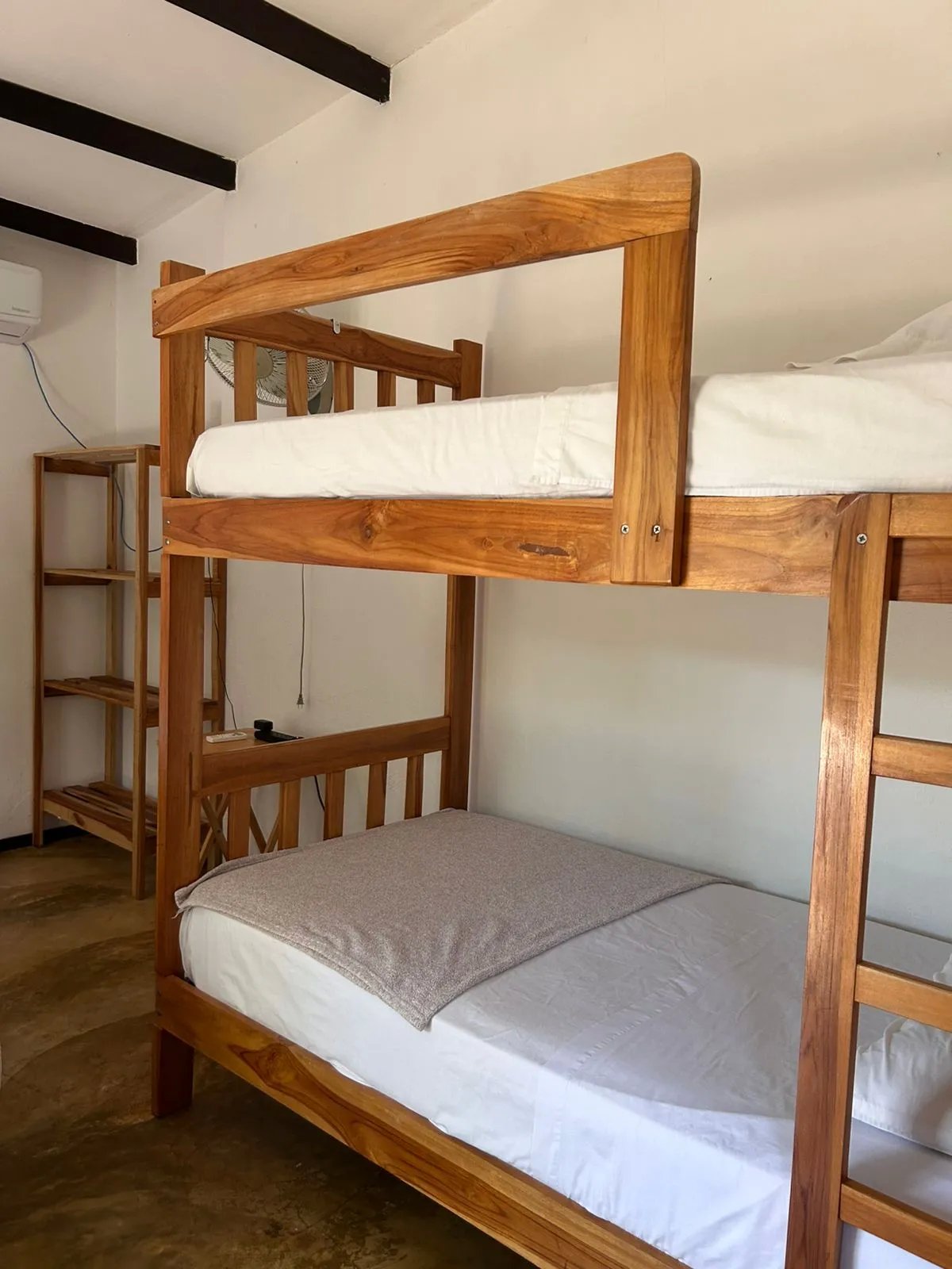 En Venta: Espectacular Propiedad con 3 Casas.