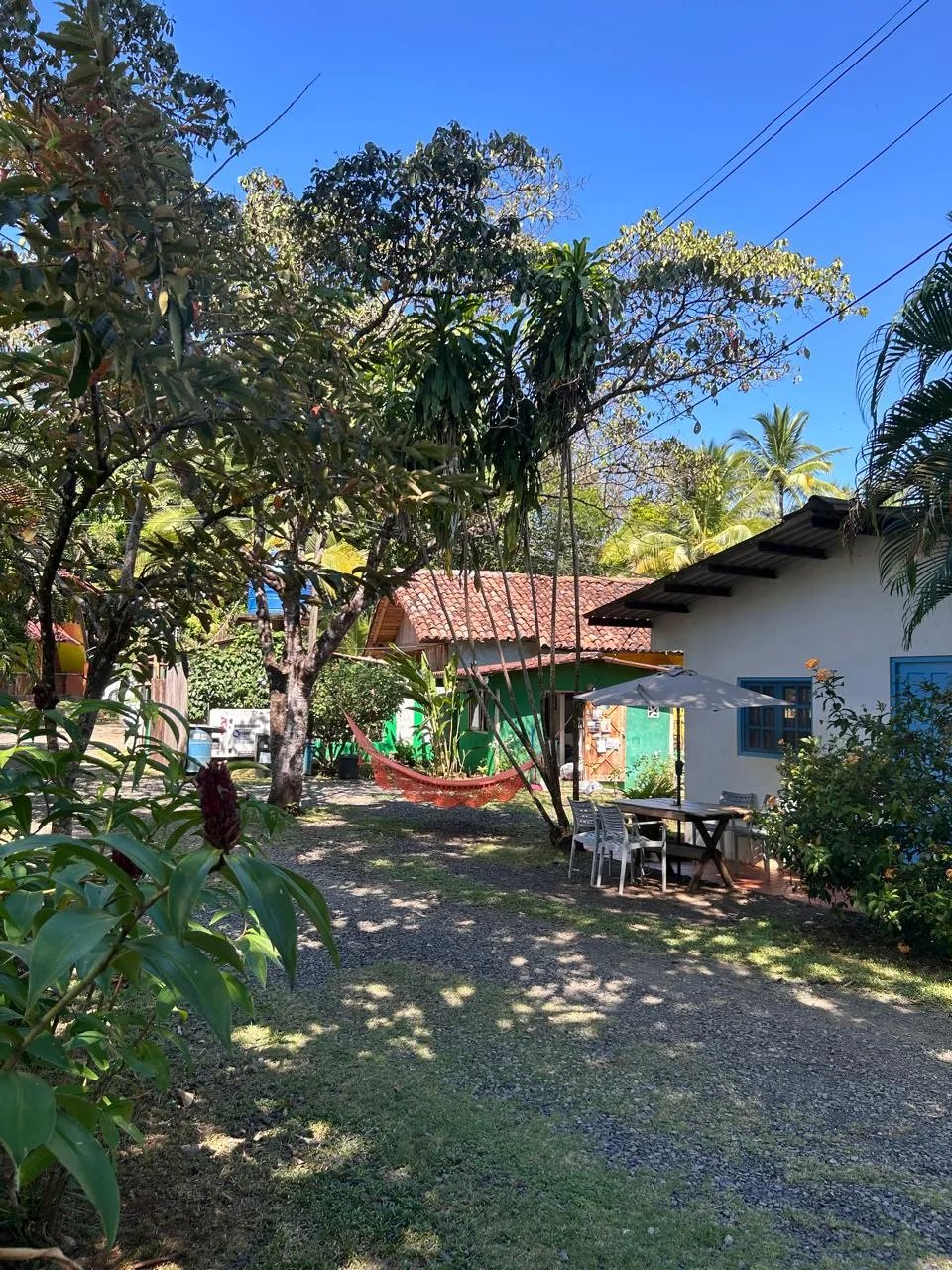 En Venta: Espectacular Propiedad con 3 Casas.