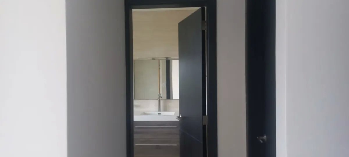 Single Family Detached For Sale in San Carlos