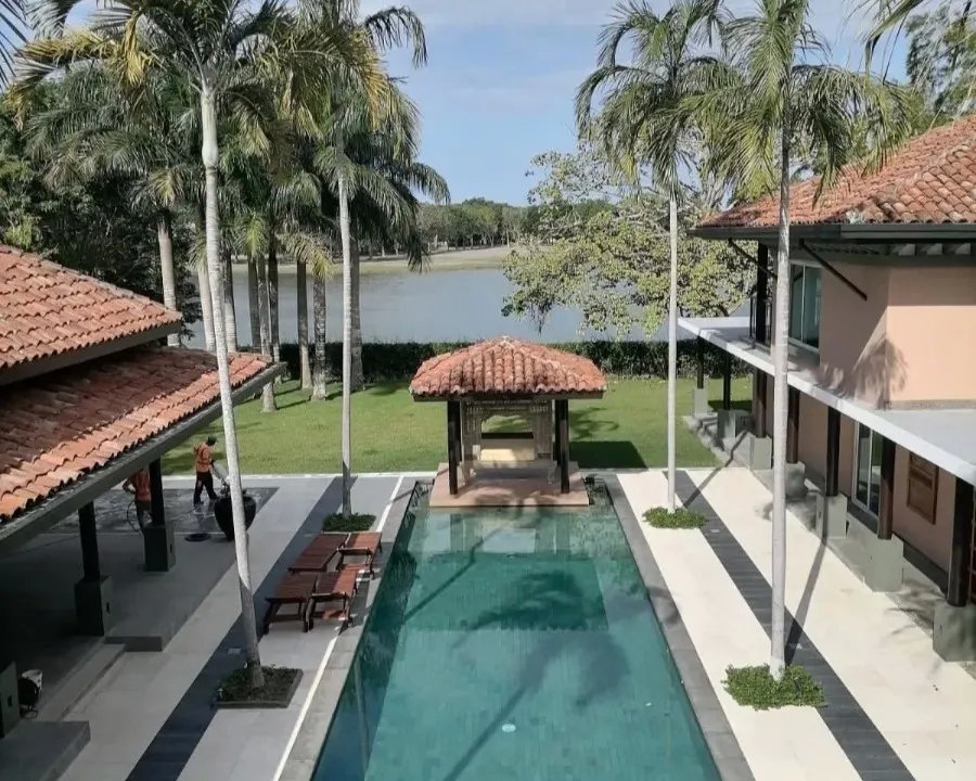 Single Family Attached For Sale in Chame
