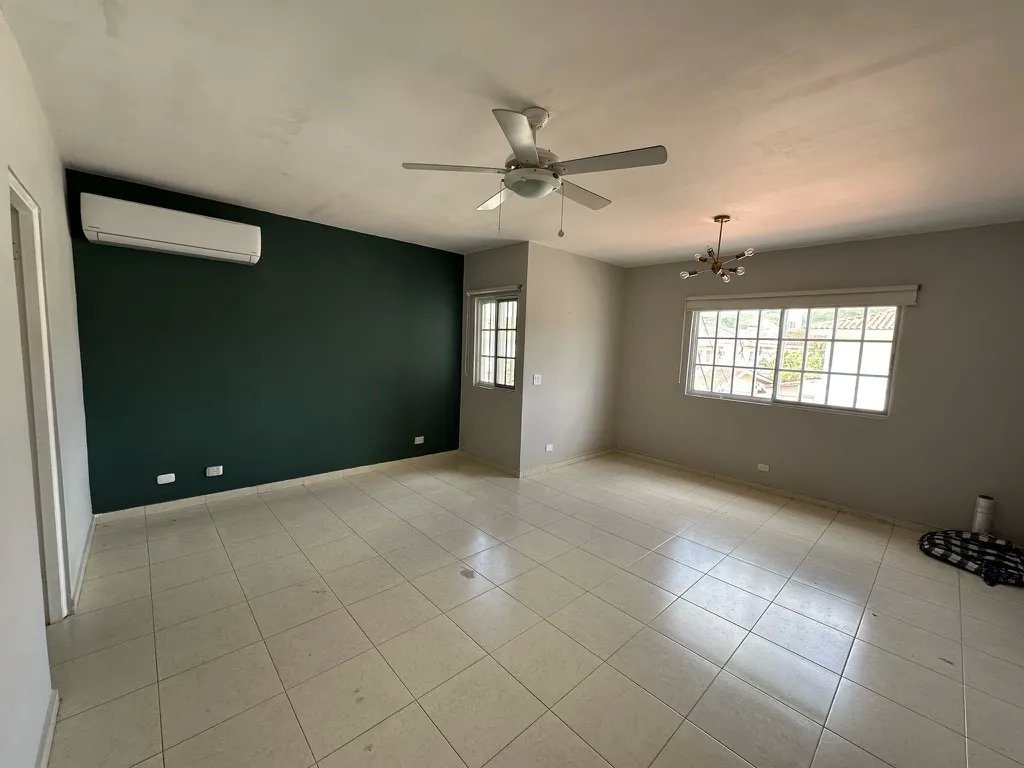 SE ALQUILA CASA EN ALTOS DE PANAMA