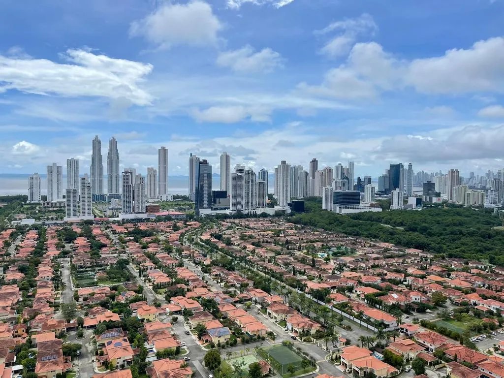VENTA  ELEGANTE APARTAMENTO EN GREENGARDEN PANAMÁ
