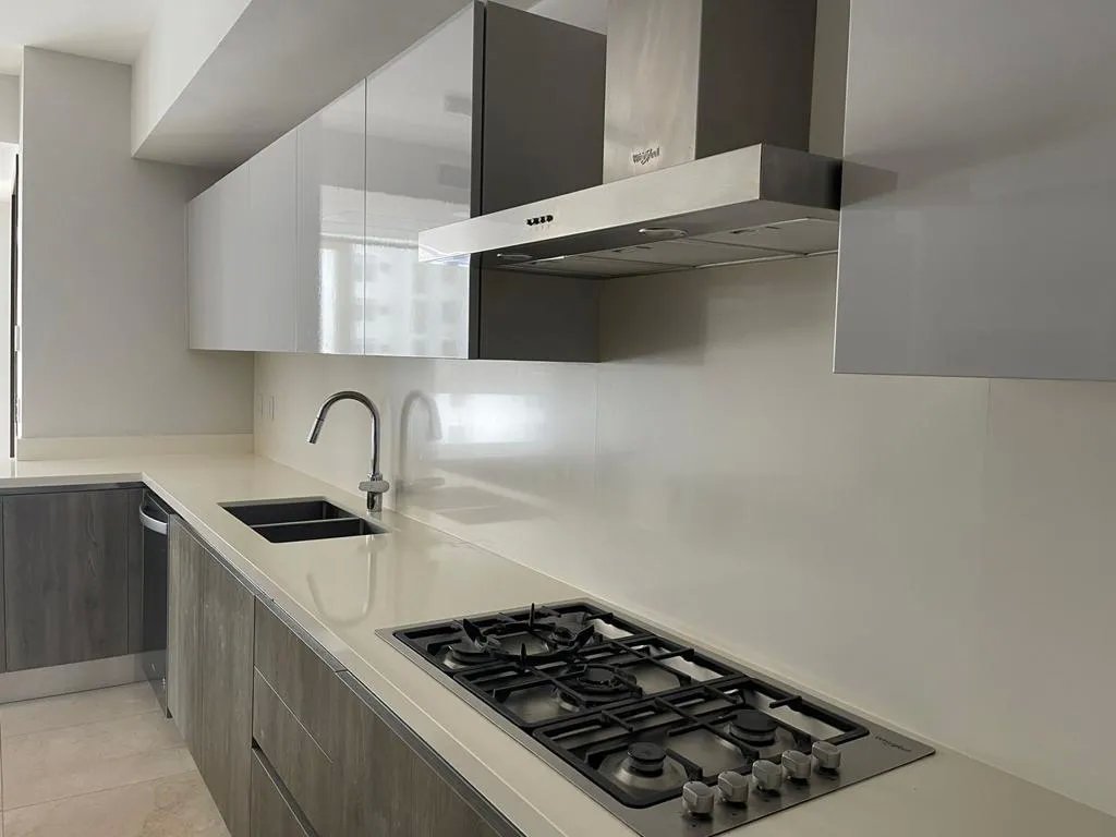 VENTA  ELEGANTE APARTAMENTO EN GREENGARDEN PANAMÁ
