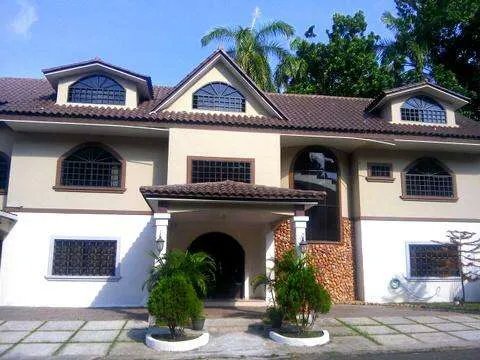 Venta de Casa Familiar en Ancón - Urbanización Residencial Llanos de C...