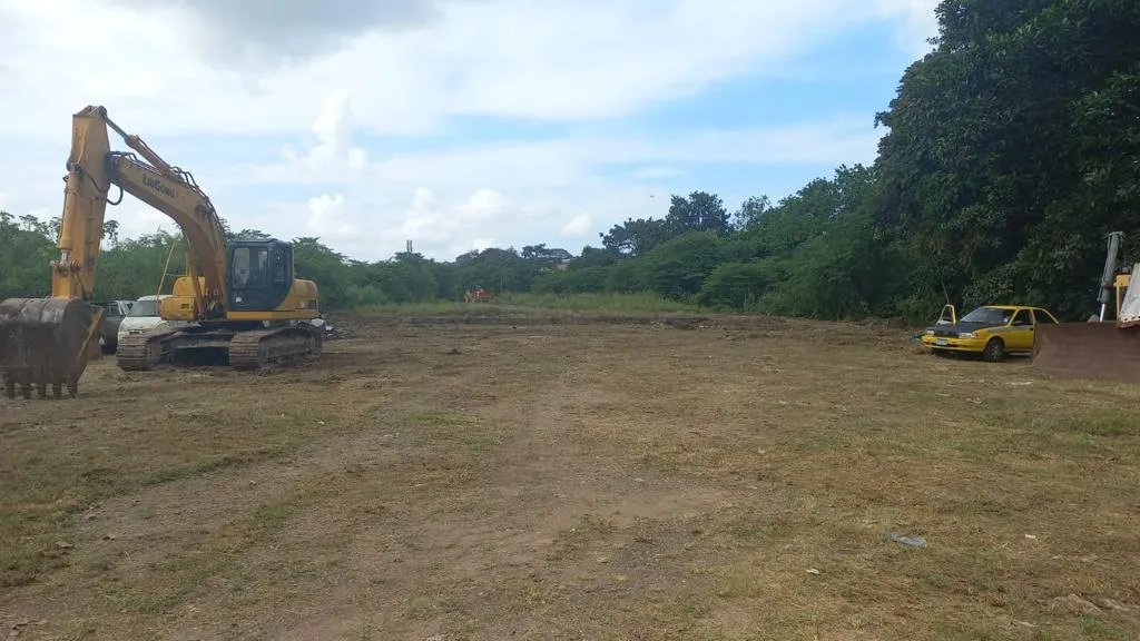 SE VENDE TERRENO COMERCIAL-ZONIFICACIÓN MP-C2