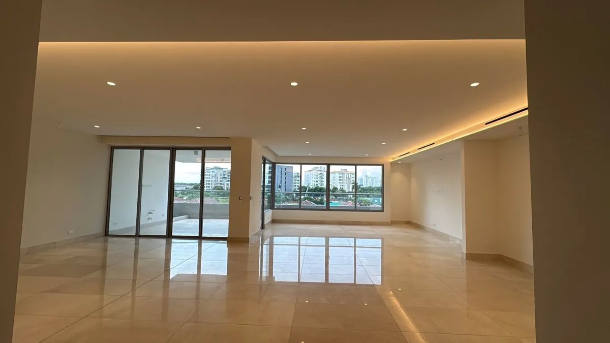 VENTA  EXCLUSIVO APARTAMENTO EN PH AZALEA