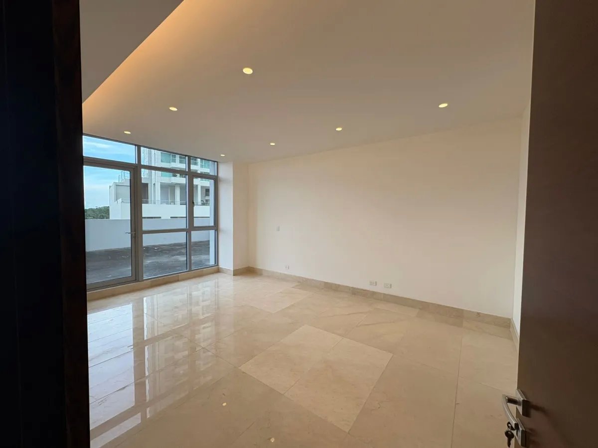 VENTA  EXCLUSIVO APARTAMENTO EN PH AZALEA