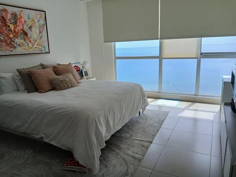 Apartment For Sale in Punta Pacifica
