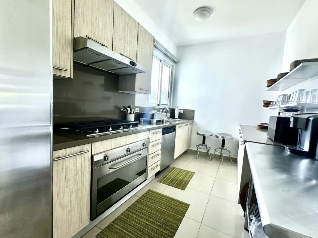 Venta de casa con piscina en Cocoli