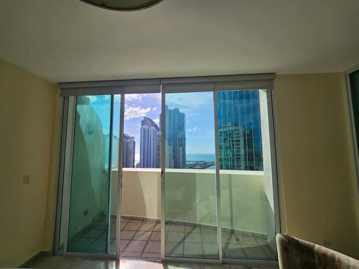 Alquiler de apartamento amoblado en Punta Pacifica,