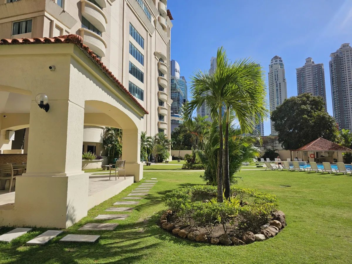 Alquiler de apartamento amoblado en Punta Pacifica,